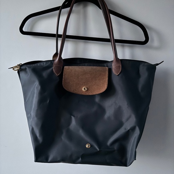 Longchamp 'Large Le Pilage' Tote - Picture 1 of 6